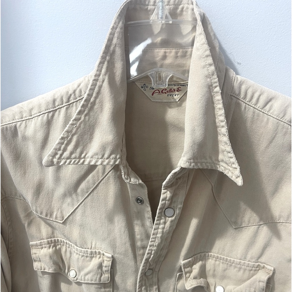 Original beige/ tan chambray western shirt w mother of pearl snaps